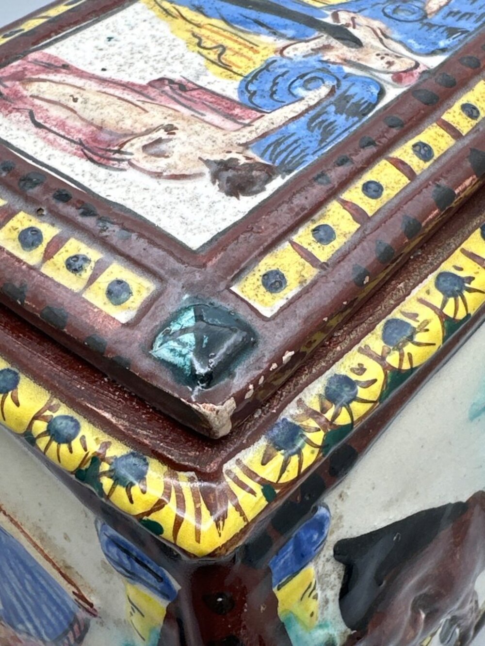 Vintage Italian Faience Lidded Box Trinket Storage Roman Mythology Style Pottery - Picture 10 of 15